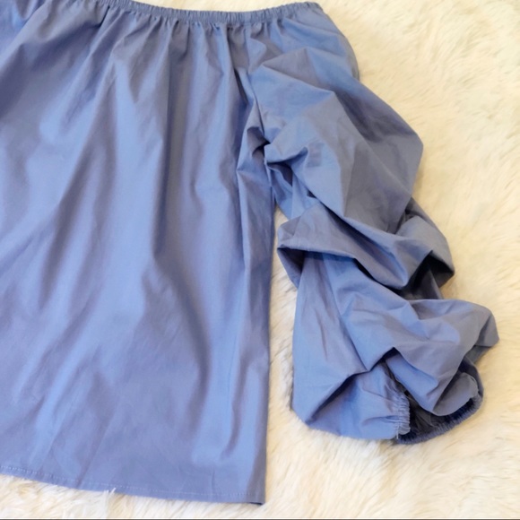 Forever 21 off the shoulder top with ruching - Picture 2 of 4